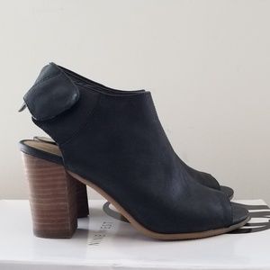 Nine West Liamo Open-Toe Leather Slingback Heel